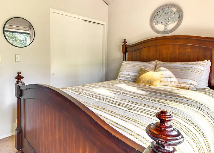 Holiday home Golf Course Getaway & Hot Tub Haven In Pinetop! *