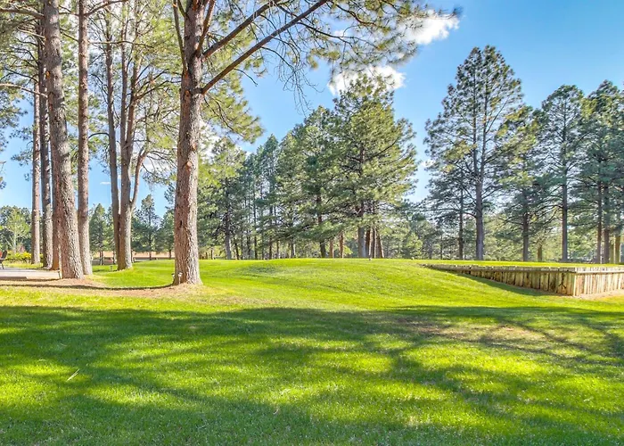 Holiday home Golf Course Getaway & Hot Tub Haven In Pinetop!